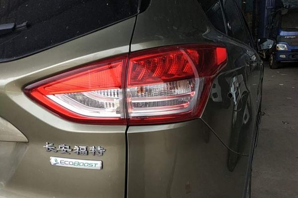 Ford Kuga 2015, 100500 км, за 5256 USD - фото 9