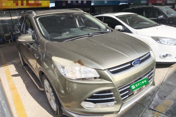 Ford Kuga 2015, 176600 км, за 5212 USD