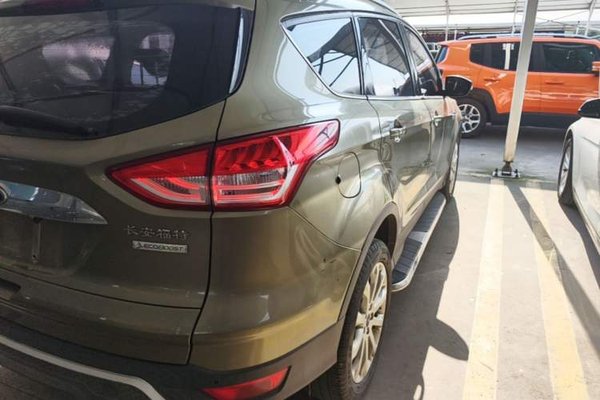 Ford Kuga 2015, 176600 км, за 5212 USD - фото 9