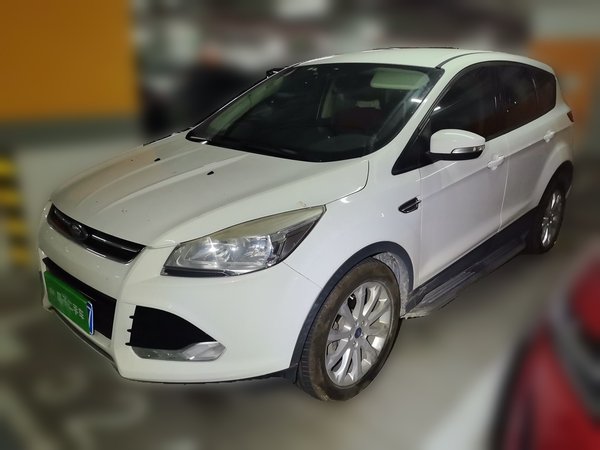 Ford Kuga · 2015 год