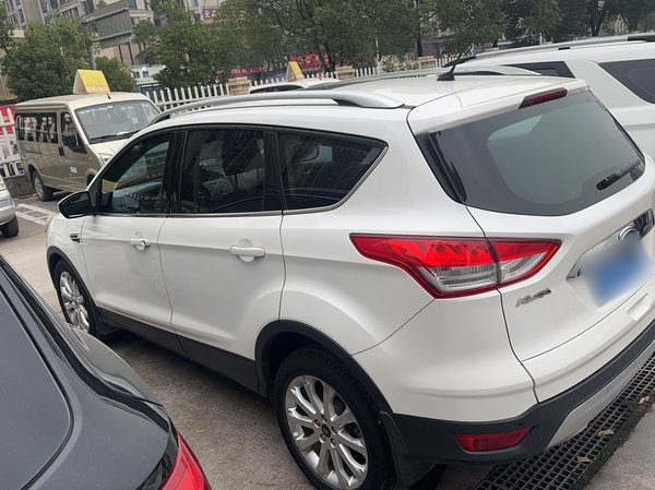 Ford Kuga 2015, 124500 км, за 5887 USD - фото 6