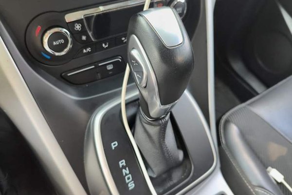 Ford Kuga 2015, 172200 км, за 5453 USD - фото 11