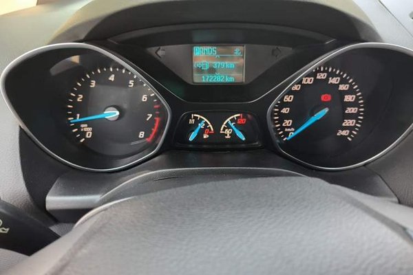 Ford Kuga 2015, 172200 км, за 5453 USD - фото 8