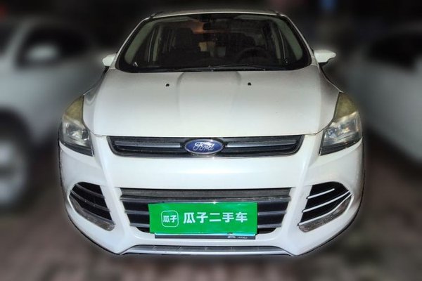 Ford Kuga 2015, 70700 км, за 5860 USD