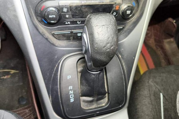 Ford Kuga 2015, 70700 км, за 5860 USD - фото 11