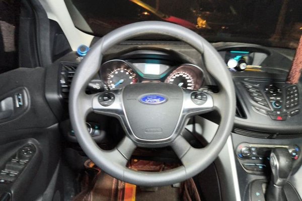 Ford Kuga 2015, 70700 км, за 5860 USD - фото 7