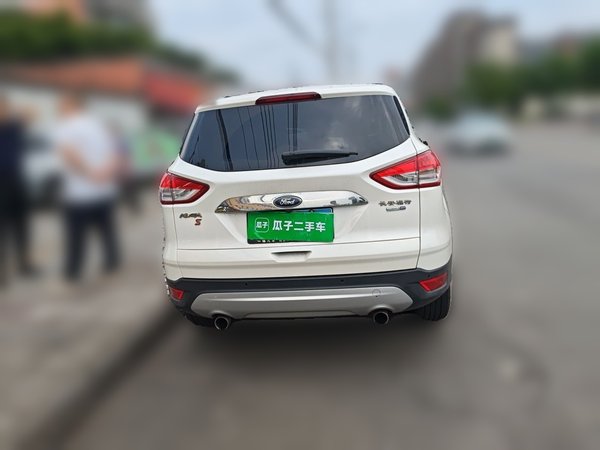 Ford Kuga 2015, 88200 км, за 5355 USD