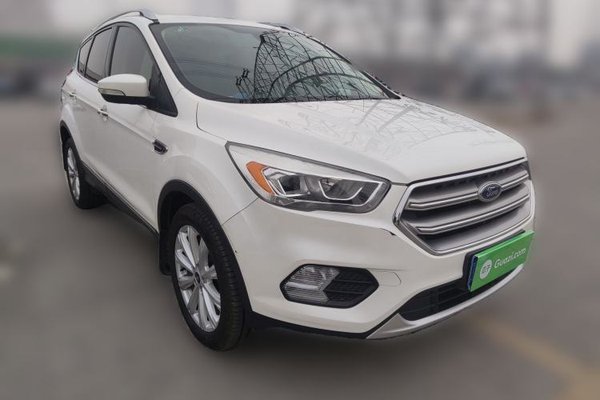 Ford Kuga 2017, 112700 км, за 8228 USD