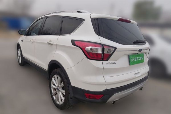 Ford Kuga 2017, 112700 км, за 8228 USD