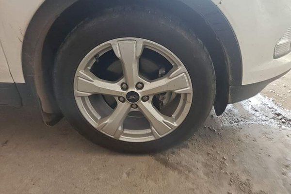 Ford Kuga 2017, 120600 км, за 6847 USD