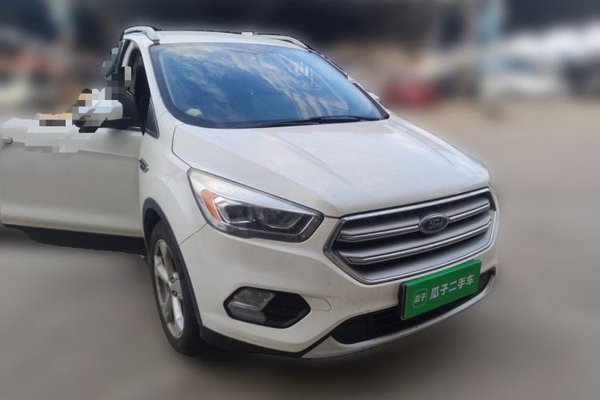 Ford Kuga 2017, 121900 км, за 5396 USD