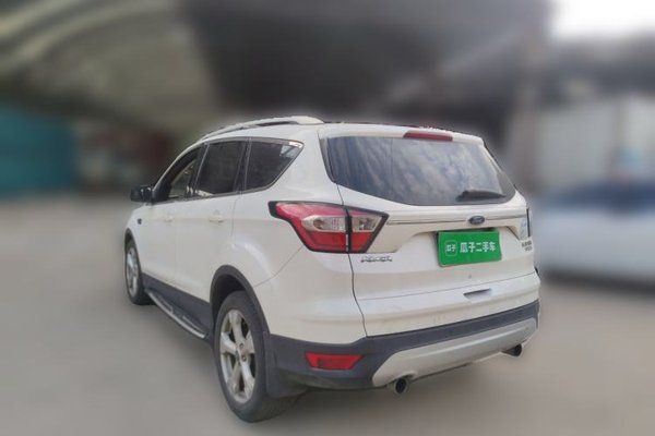 Ford Kuga 2017, 121900 км, за 5396 USD