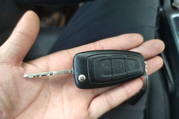 Ford Kuga 2017, 121900 км, за 5396 USD - фото 20
