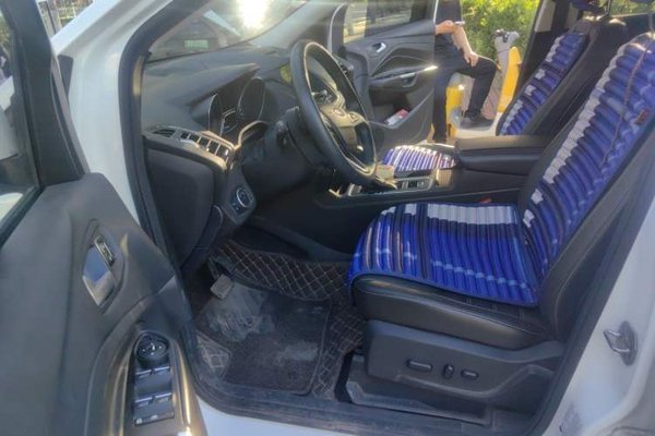 Ford Kuga 2017, 46600 км, за 6773 USD - фото 16