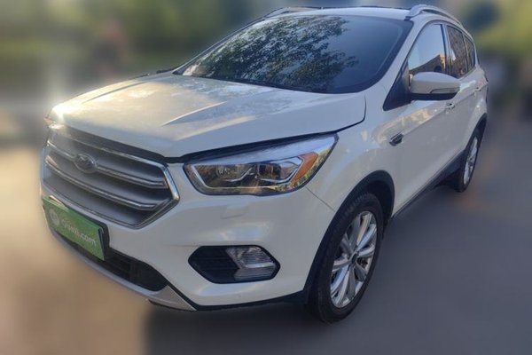 Ford Kuga · 2017 год
