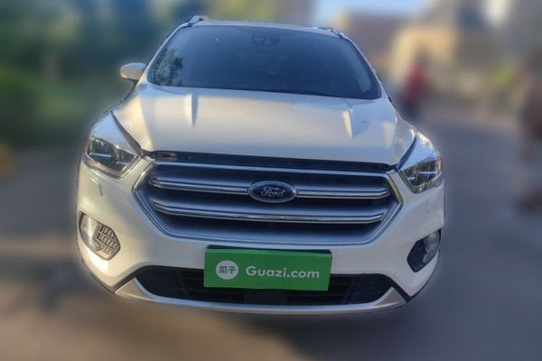 Ford Kuga 2017, 46600 км, за 6773 USD