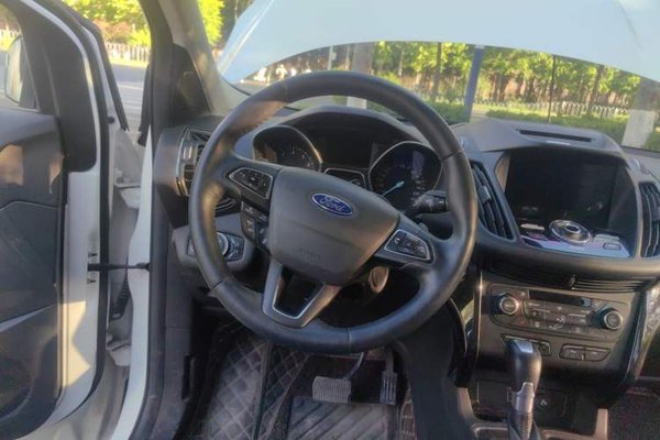 Ford Kuga 2017, 46600 км, за 6773 USD - фото 10