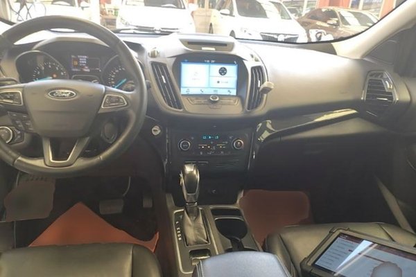 Ford Kuga 2018, 78700 км, за 8467 USD - фото 13