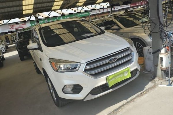 Ford Kuga 2018, 78700 км, за 8467 USD
