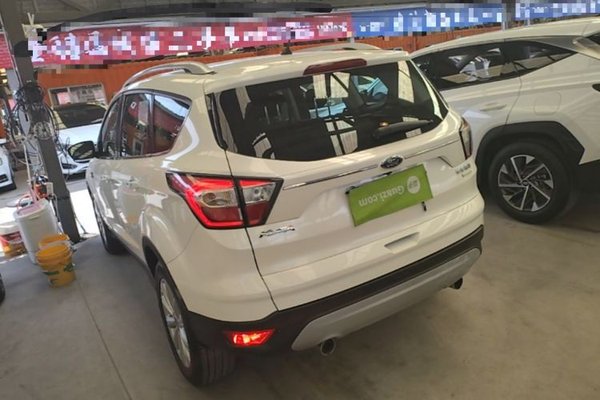 Ford Kuga 2018, 78700 км, за 8467 USD