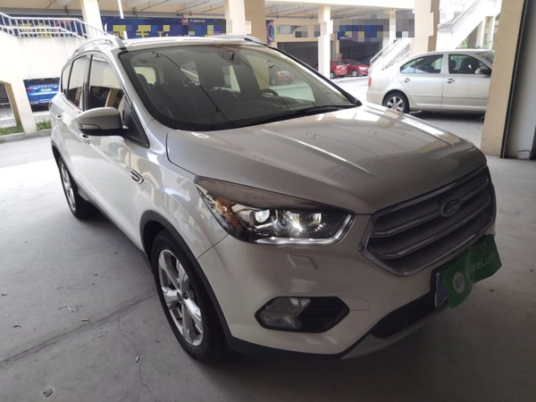 Ford Kuga 2018 Facelifted EcoBoost 180 Two-Wheel Drive Luxury Wing Edition, 2018 года