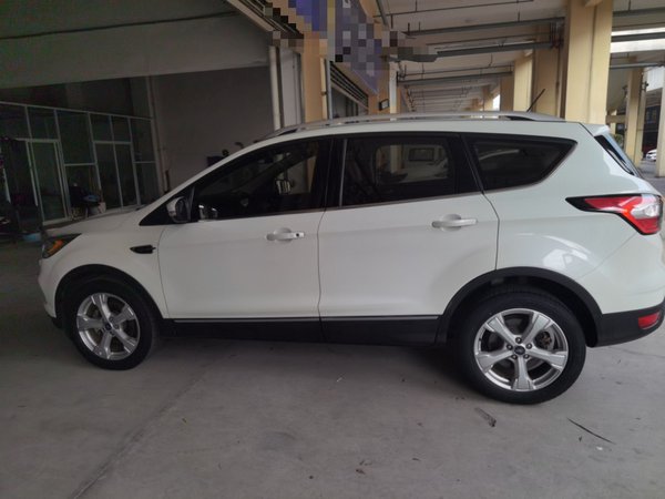 Ford Kuga 2018, 85900 км, за 7961 USD