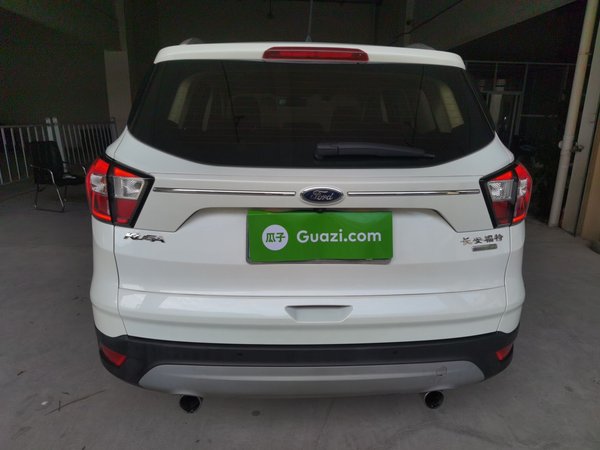 Ford Kuga 2018, 85900 км, за 7961 USD