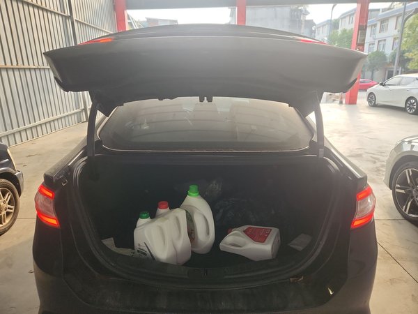 Ford Mondeo 2013, 135900 км, за 5658 USD - фото 18