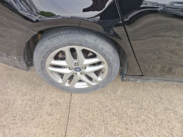 Ford Mondeo 2013, 144200 км, за 6444 USD