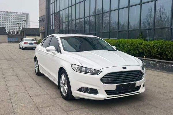 Ford Mondeo 2013, 122700 км, за 7119 USD