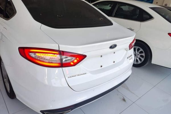 Ford Mondeo 2013, 122700 км, за 7119 USD