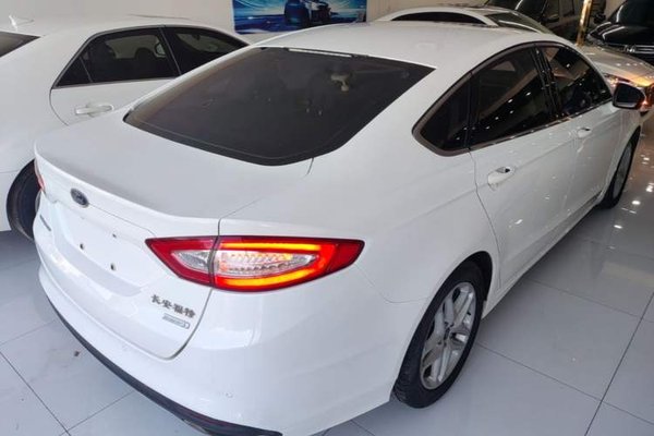 Ford Mondeo 2013, 122700 км, за 7119 USD - фото 23