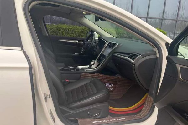 Ford Mondeo 2013, 122700 км, за 7119 USD - фото 10