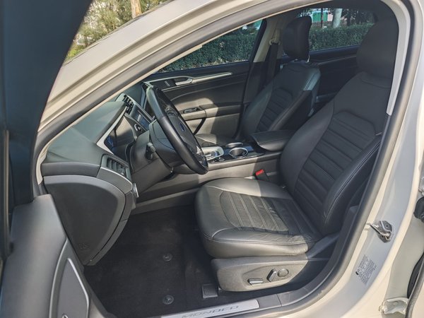 Ford Mondeo 2013, 124100 км, за 6338 USD - фото 14