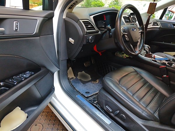 Ford Mondeo 2013, 155300 км, за 4920 USD - фото 12