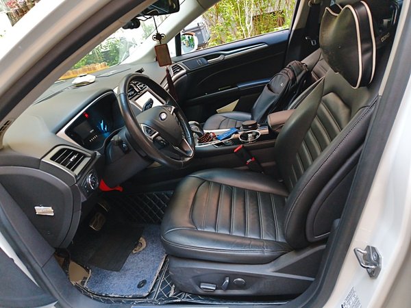 Ford Mondeo 2013, 155300 км, за 4920 USD - фото 15