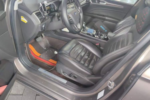 Ford Mondeo 2013, 124400 км, за 5464 USD - фото 17