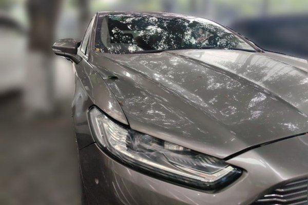 Ford Mondeo 2013, 124400 км, за 5464 USD