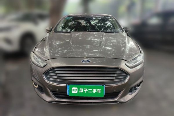 Ford Mondeo 2013, 124400 км, за 5464 USD