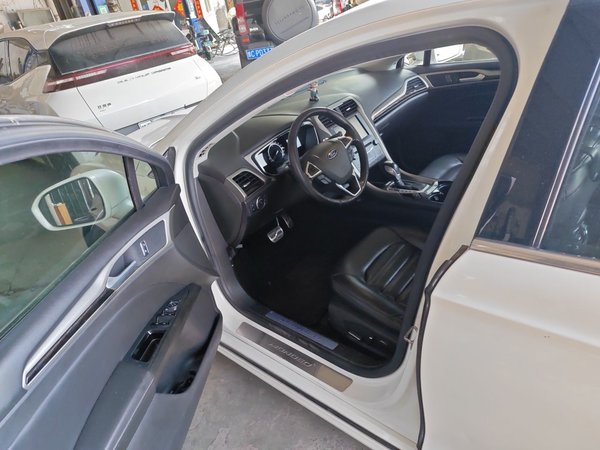 Ford Mondeo 2013, 111500 км, за 6539 USD - фото 19