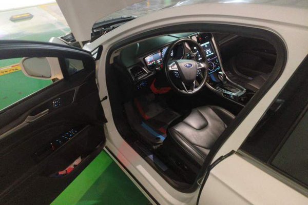 Ford Mondeo 2013, 112800 км, за 7033 USD - фото 17
