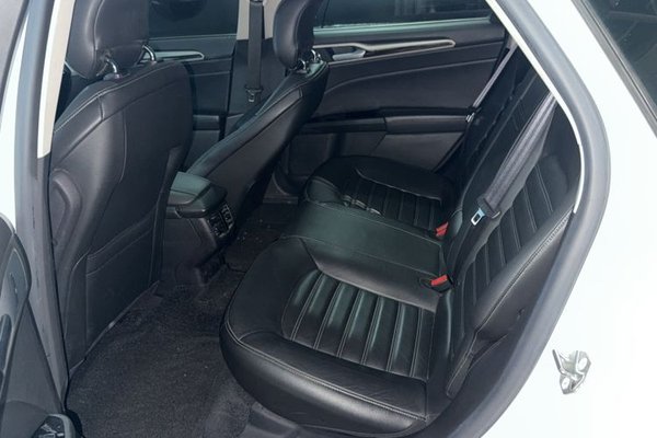 Ford Mondeo 2013, 62400 км, за 7883 USD - фото 16