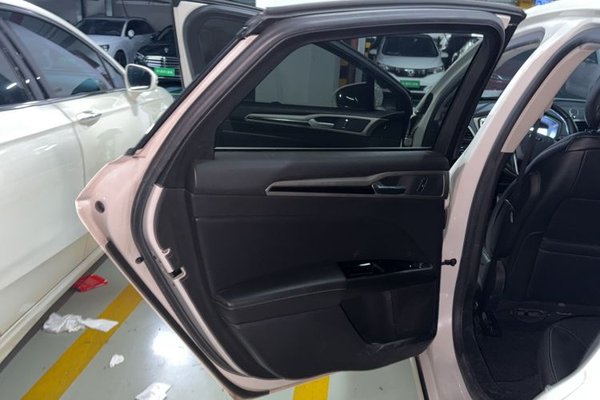 Ford Mondeo 2013, 62400 км, за 7883 USD - фото 17