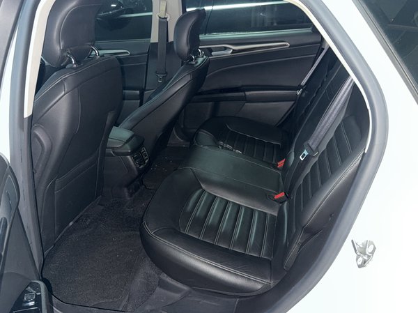 Ford Mondeo 2013, 62400 км, за 6902 USD - фото 22