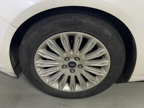 Ford Mondeo 2013, 62400 км, за 6902 USD - фото 6
