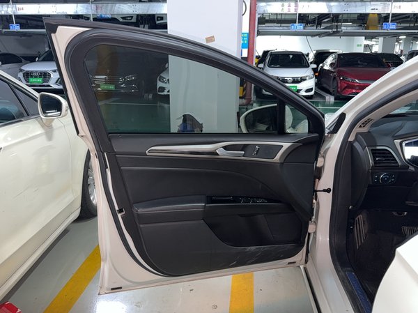 Ford Mondeo 2013, 62400 км, за 6902 USD - фото 24