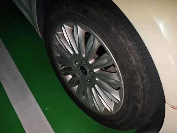 Ford Mondeo 2013, 62400 км, за 6902 USD