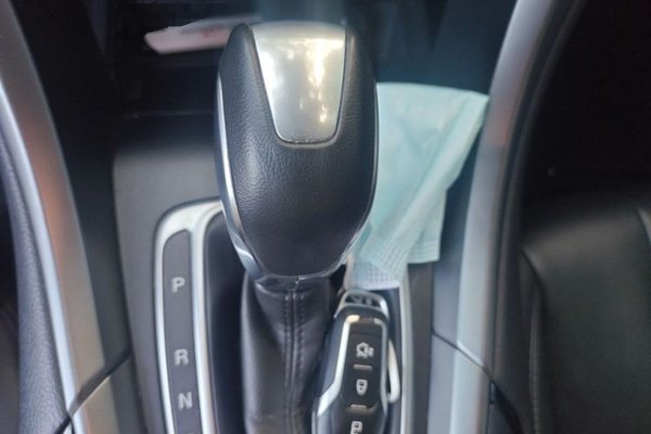 Ford Mondeo 2013, 64800 км, за 6270 USD - фото 23