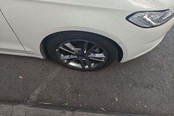 Ford Mondeo 2013, 64800 км, за 6270 USD - фото 17