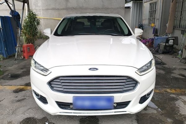 Ford Mondeo 2013, 99700 км, за 7636 USD